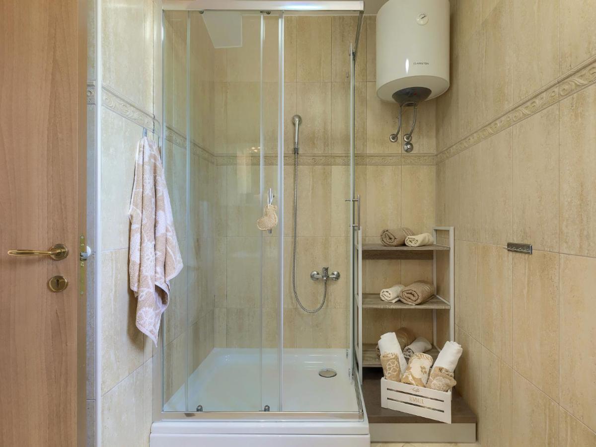 Zara By Interhome *