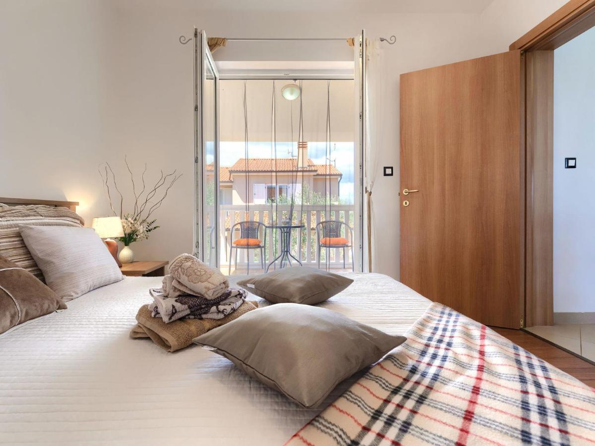 Zara By Interhome Vikendica Pula